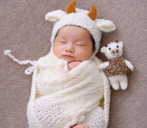 Newborn Care 101: From Swaddling to Bathing, Mastering the Basics