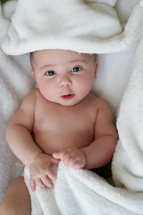From Nausea to Mood Swings: Understanding Early Signs of Pregnancy
